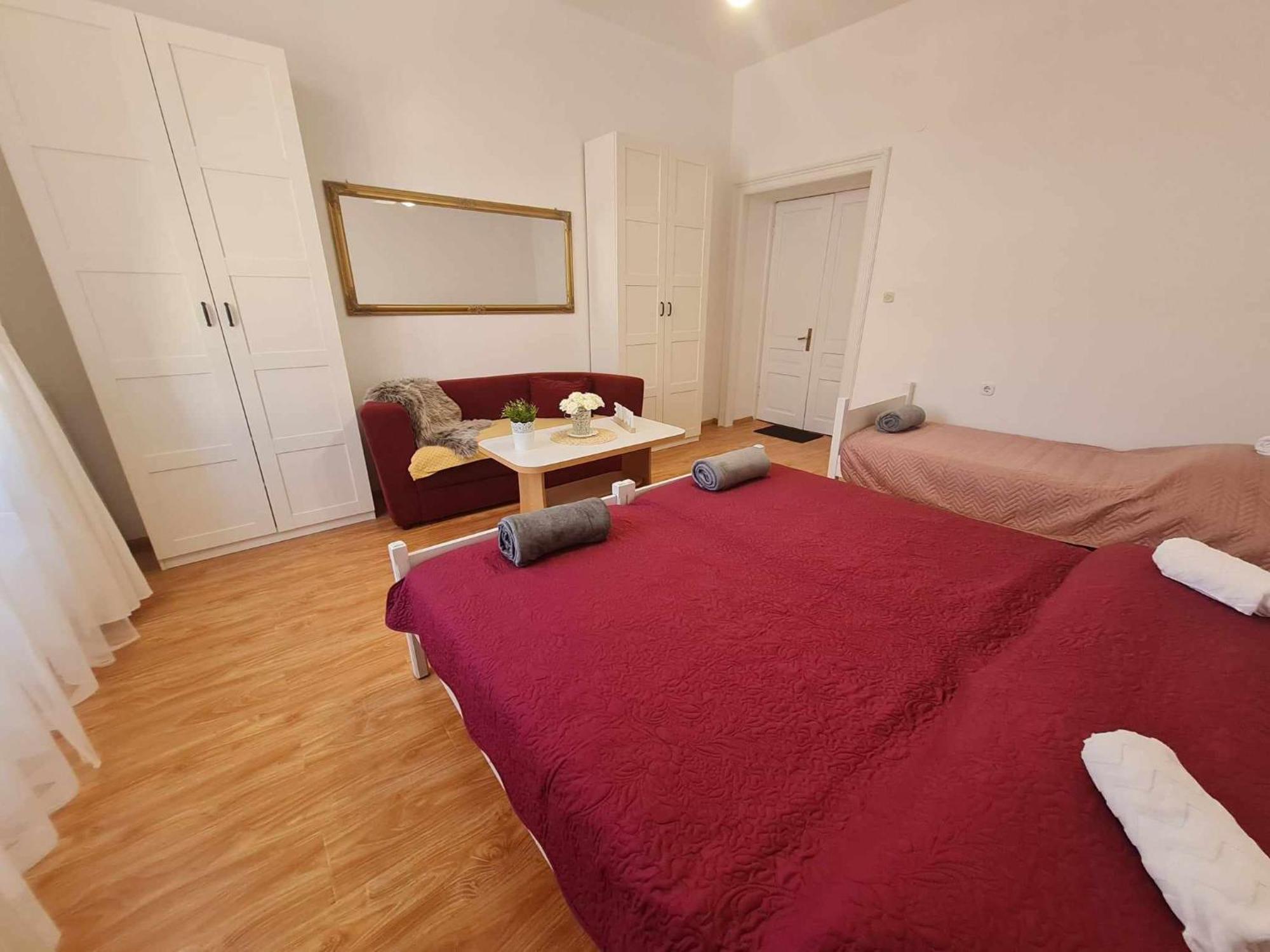 Apartment Atraktivan Stan U Blizini Pulske Arene !!